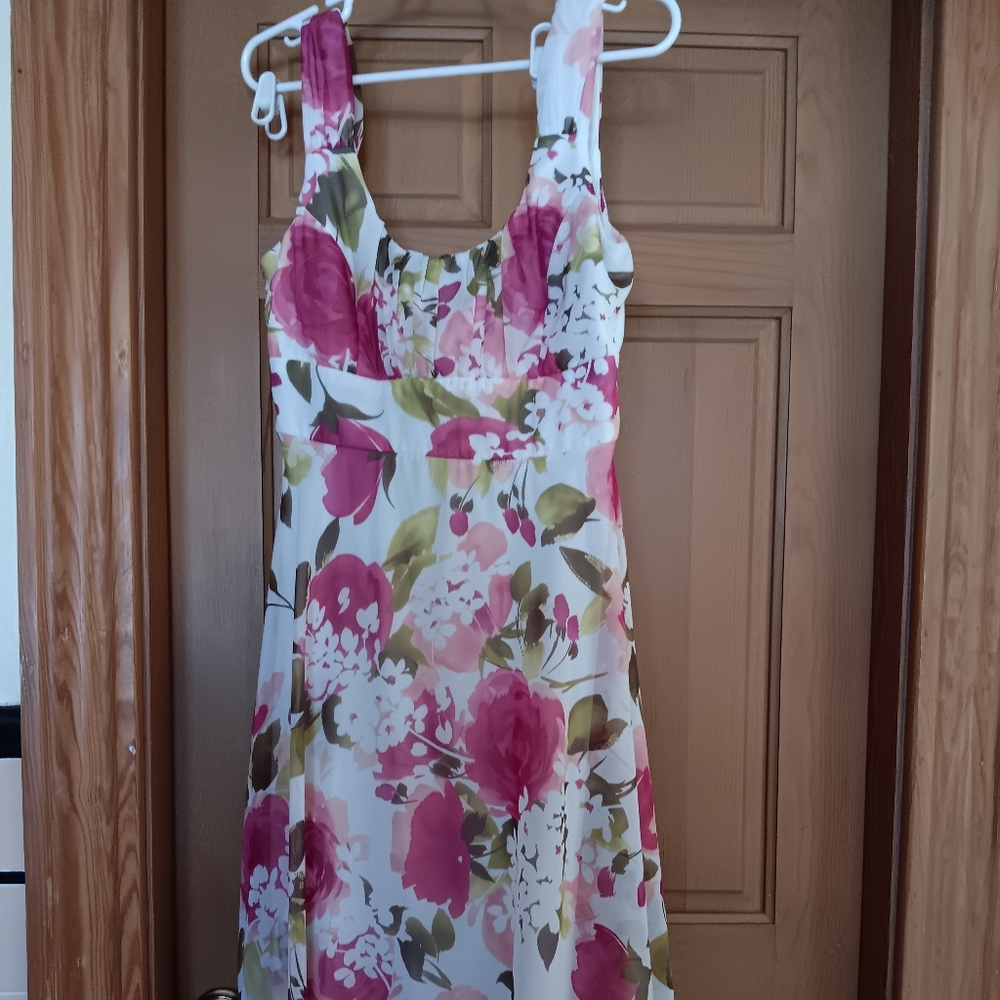 Dressbarn Pink and White Floral Dress